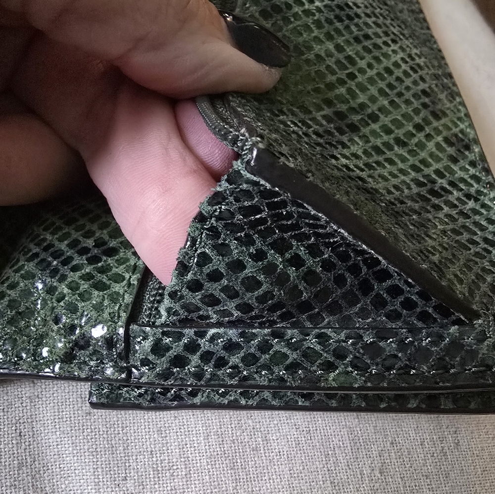 Coach Snakeskin/ Python Textured Wallet/ Wristlet In GUC - Picture 11 of 16